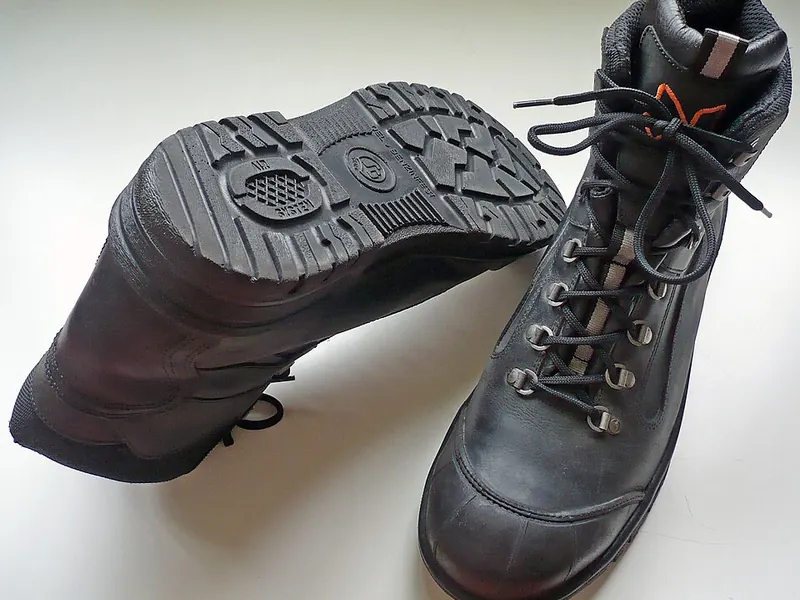 S3 safety shoes