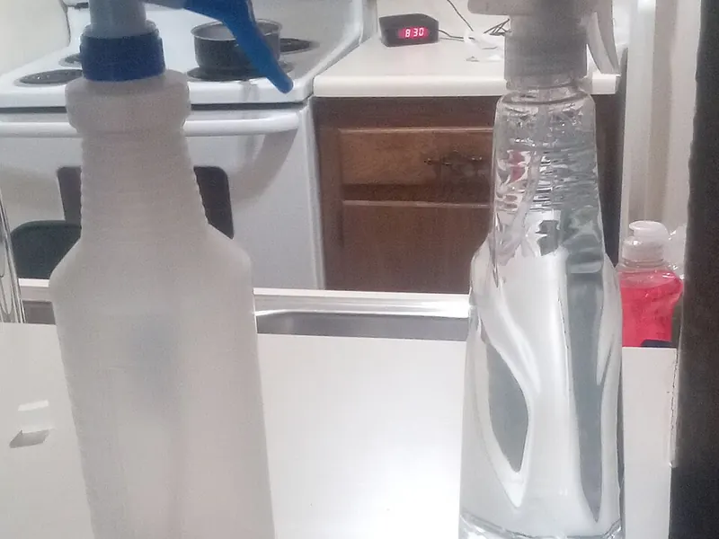 Glass & surface cleaner