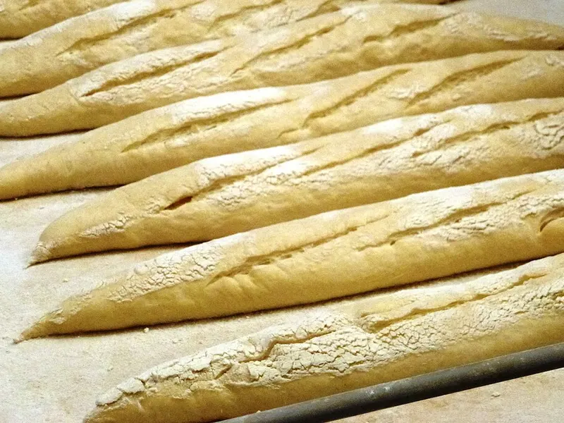 Pain précuit surgelé