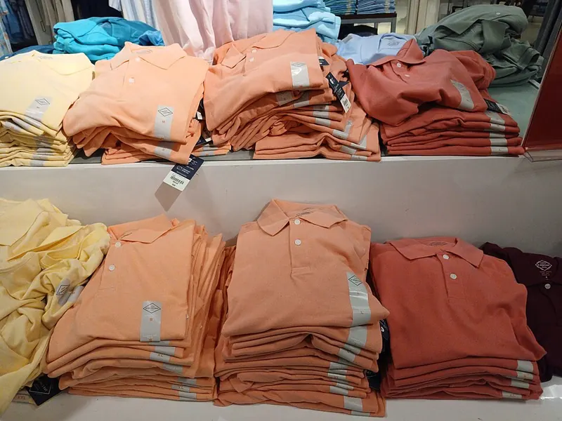T-shirts & polos